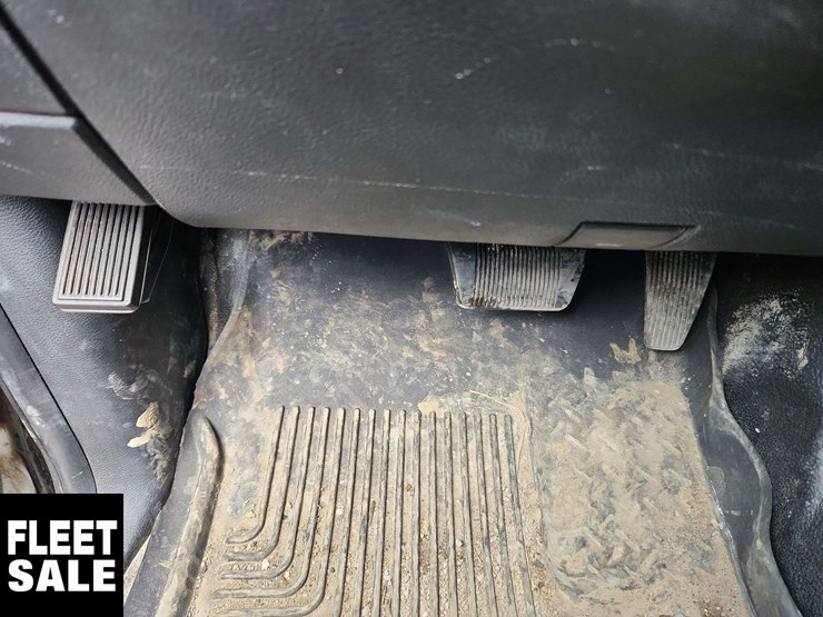 2015-ram-2500-slt-image-27