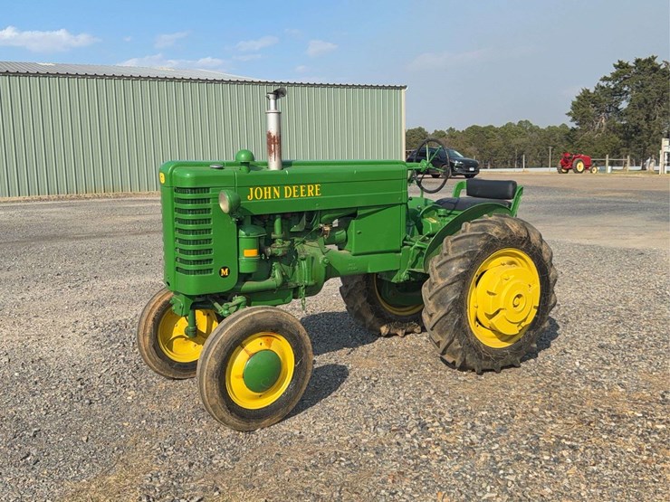 john-deere-m-image-1