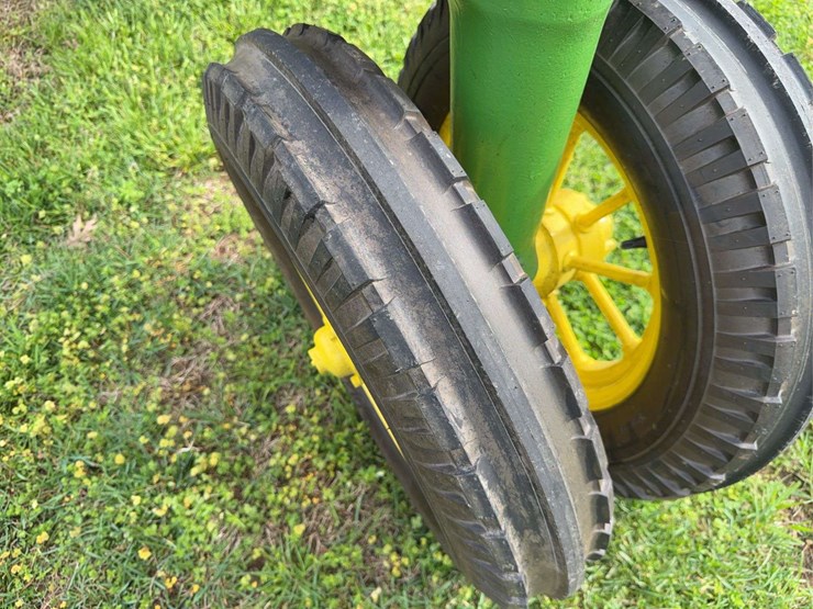 john-deere-b-image-18