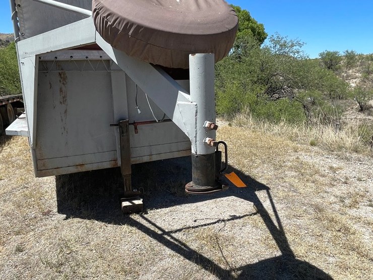 #1001-•-1990-ww-gooseneck-stock-trailer-(has-az-title)-image-4