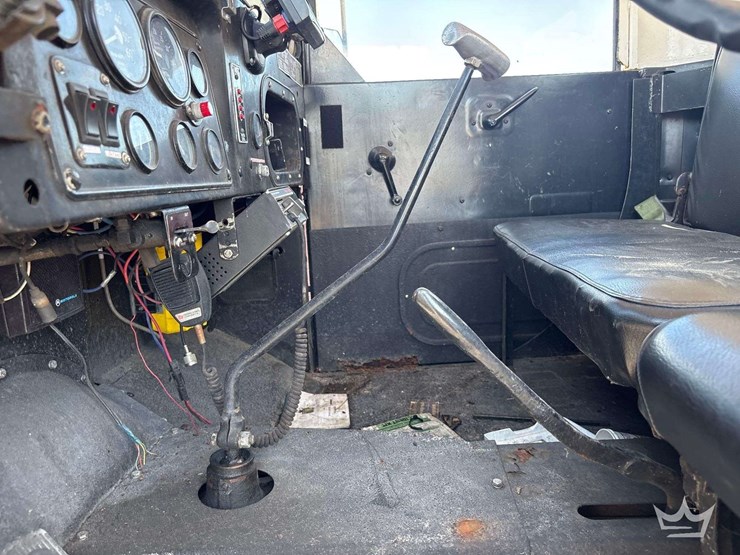 fire-and-ems-truck-image-17
