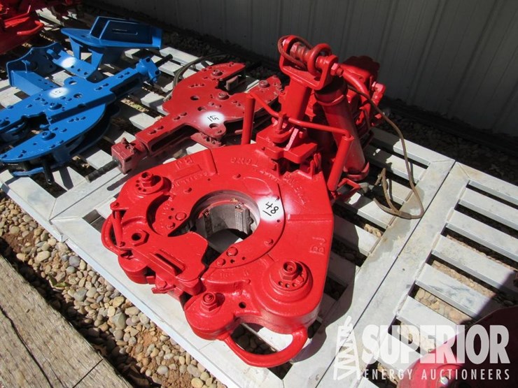massey-ferguson-8-image-1