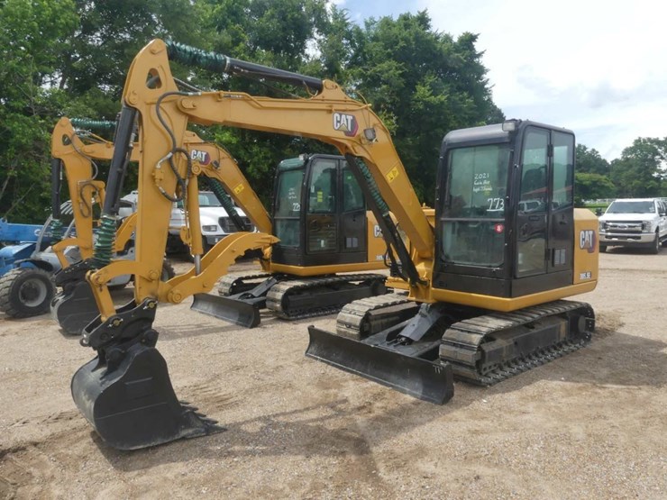 2021-caterpillar-305.5e2-image-1