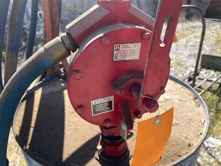 #1078-•-barrel-with-hand-operated-pump-image-2