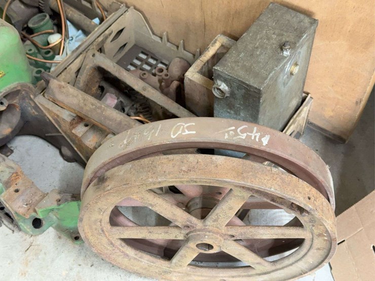 john-deere-engine-parts-assortment-image-15