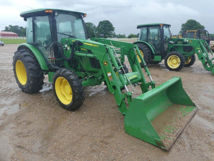 2021-john-deere-5075e-image-2