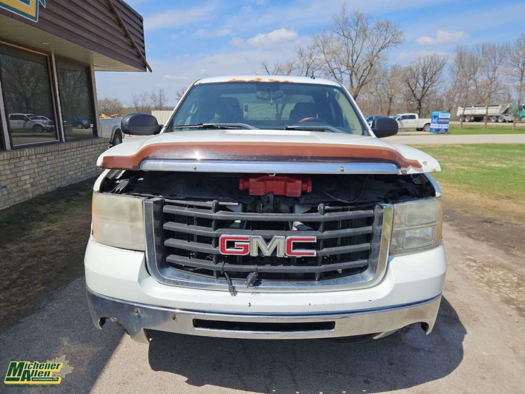 2007-gmc-sierra-2500hd-image-3