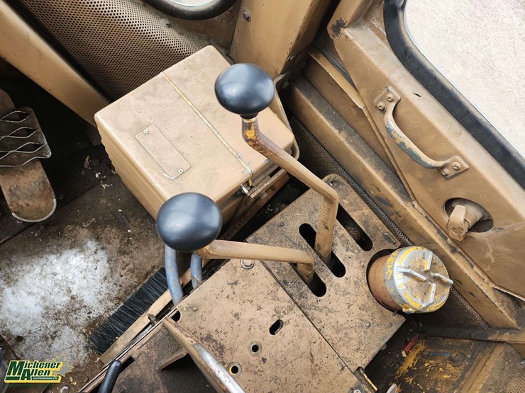 1980-caterpillar-966c-image-9