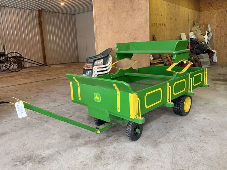 john-deere-style-pull-behind-wagon-image-1