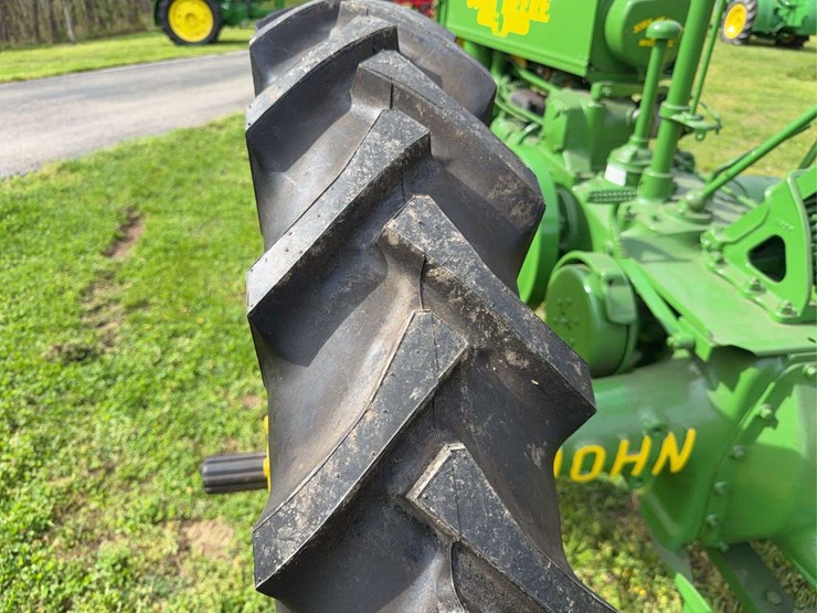 john-deere-b-image-14
