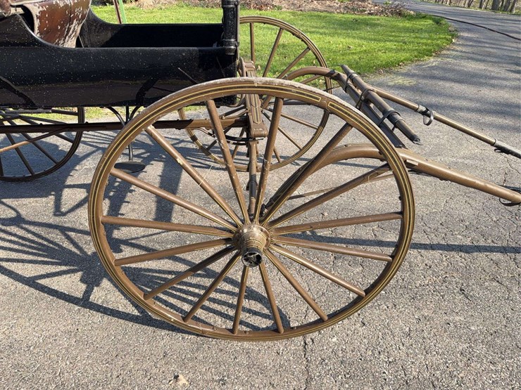 velie-carriage-image-11