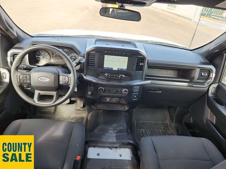 2022-ford-f150-xl-image-8