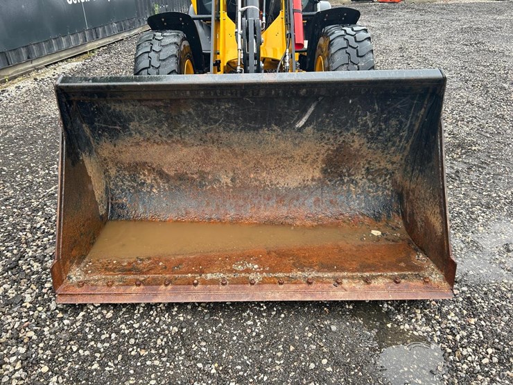 jcb-407-image-9
