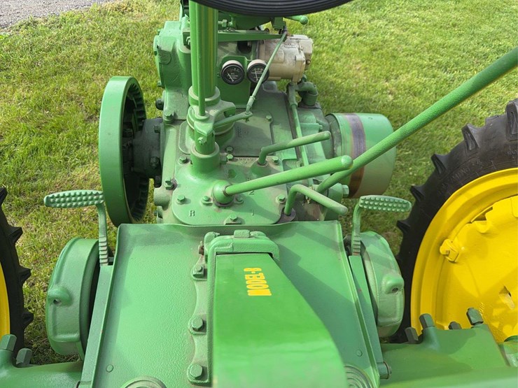 john-deere-b-image-43