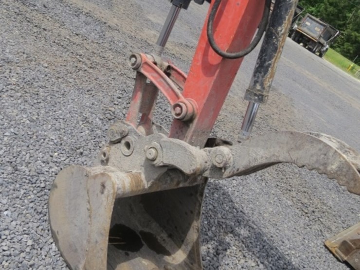 2020-kubota-kx040-4-image-11