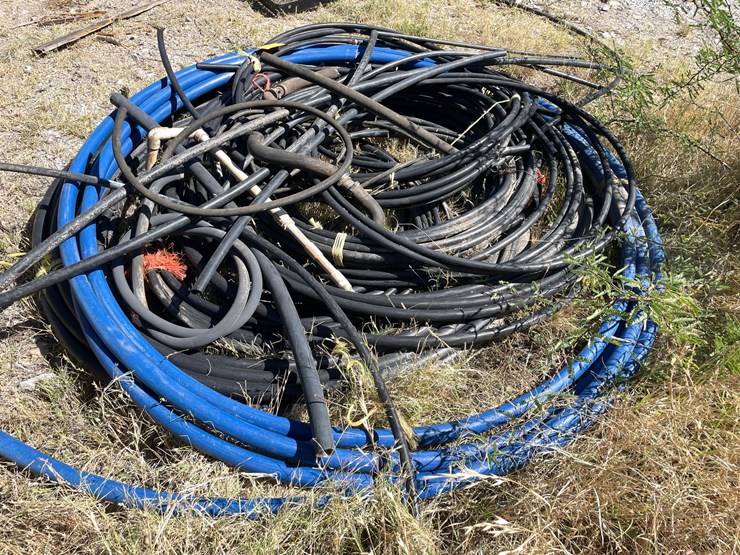 #1086-•-lot-of-plastic-hose-image-4