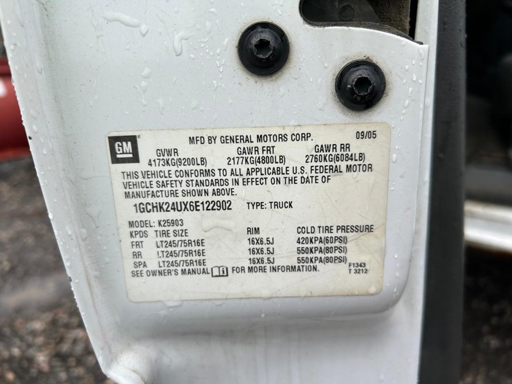 2006-chevrolet-2500-image-27