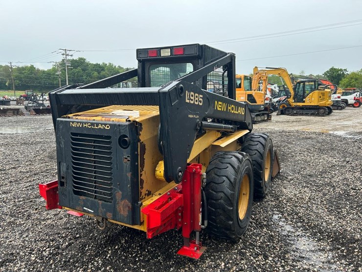 new-holland-lx985-image-4