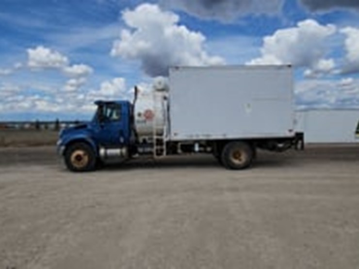 2007-international-durastar-4300-image-5