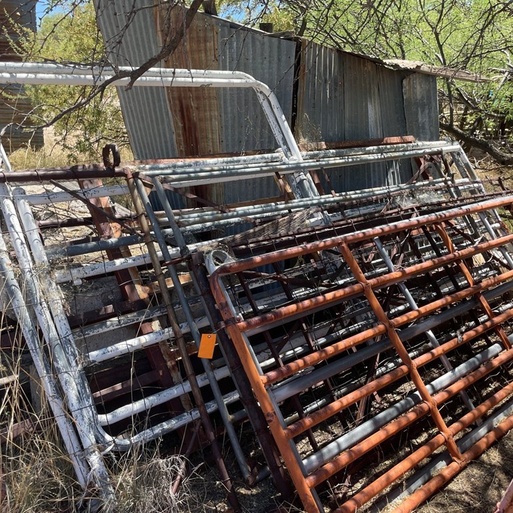 #1041 • Various Gate Panels