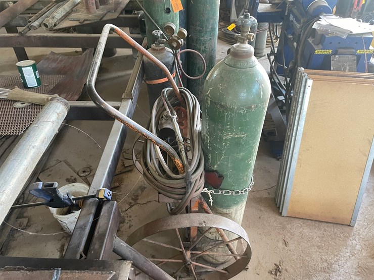 #1015-•-oxygen-and-acetylene-welding-set-image-3