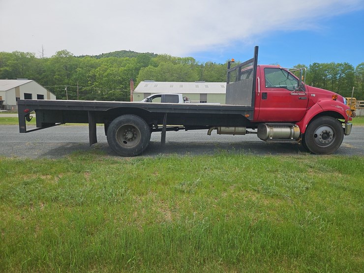 2007-ford-f650-xlt-image-6