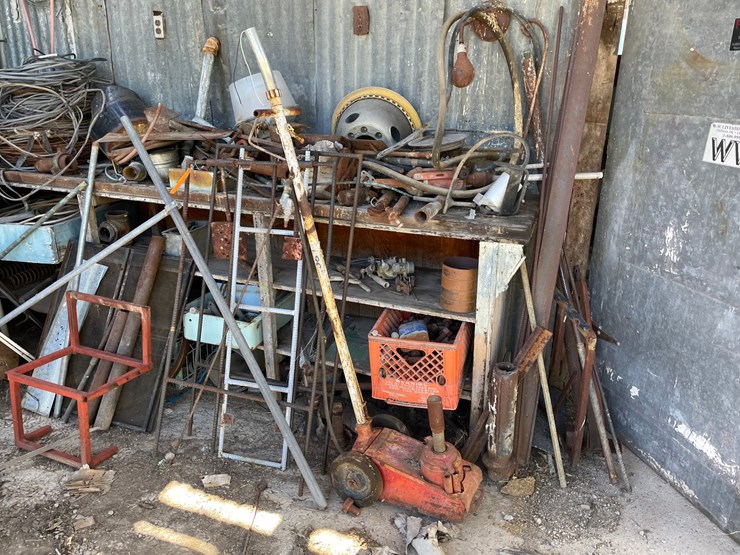 #1087-•-contents-of-corner-image-2