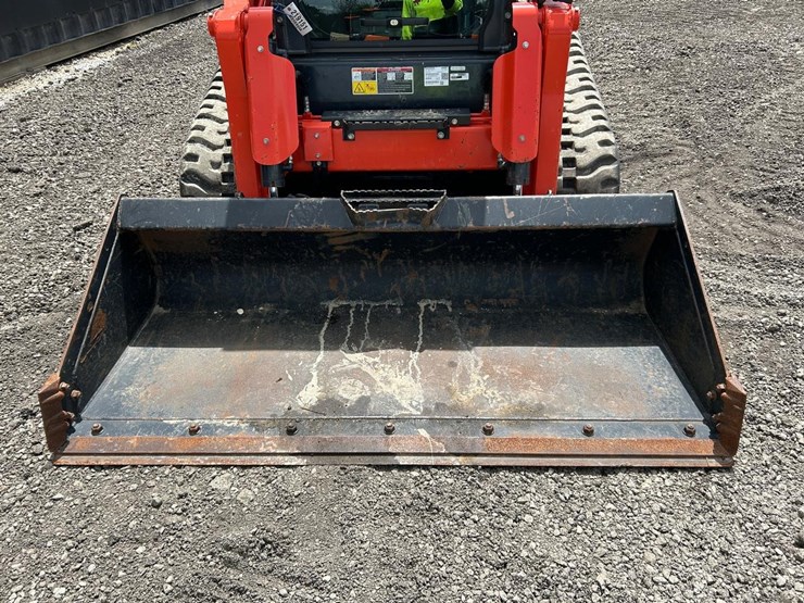 2024-kubota-svl97-2-image-9