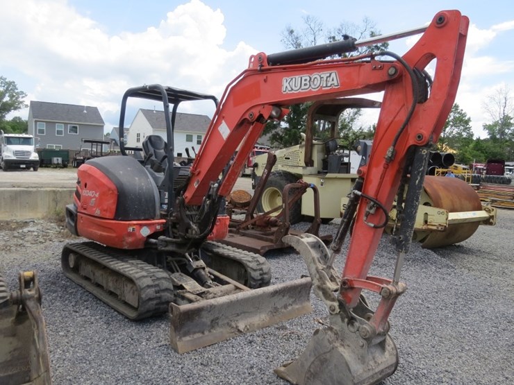 2020-kubota-kx040-4-image-3