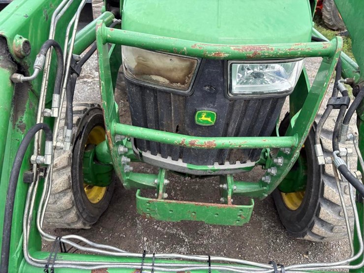 john-deere-4052m-image-7