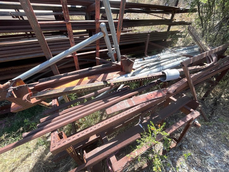 #1057-•-(2)-racks-and-metal-image-11
