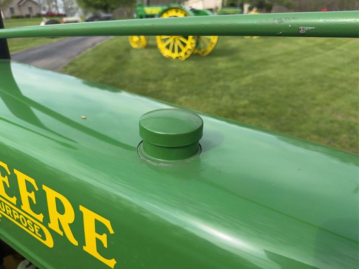 john-deere-b-image-50