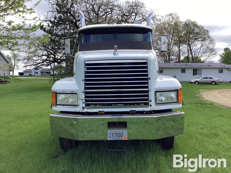 2000-mack-cl713-image-2