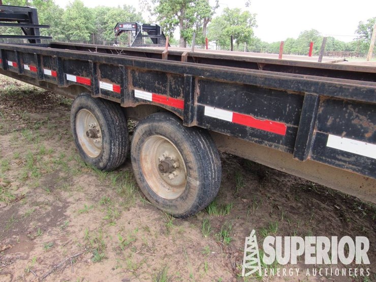 (x)-2015-buck-dandy-38'oal-t/a-gooseneck-utility-t...-image-4