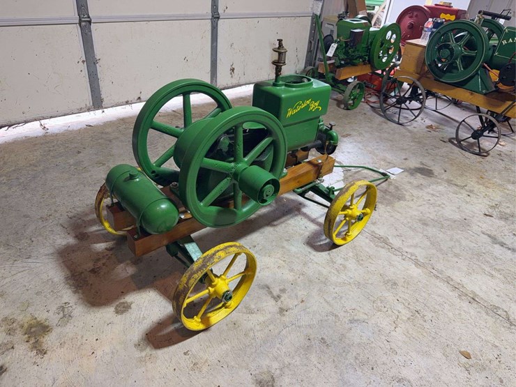 1921-waterloo-boy-2hp-engine-image-3