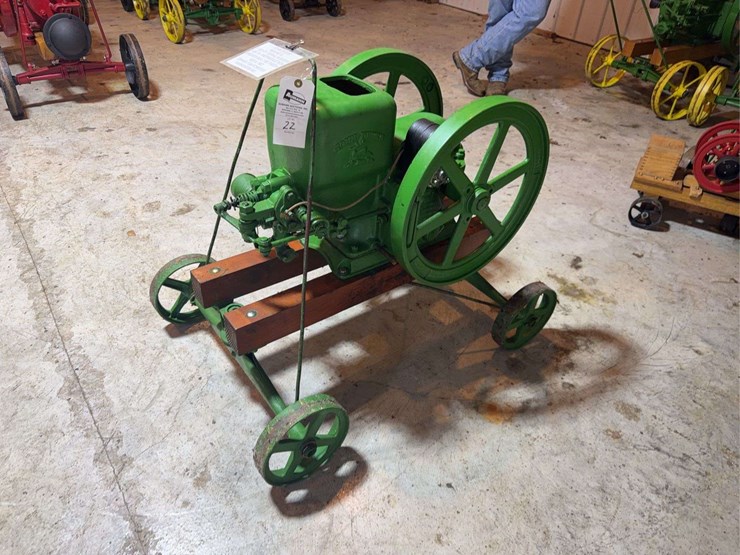 john-deere-e-1-1/2hp-fantasy-embossed-hopper-image-8