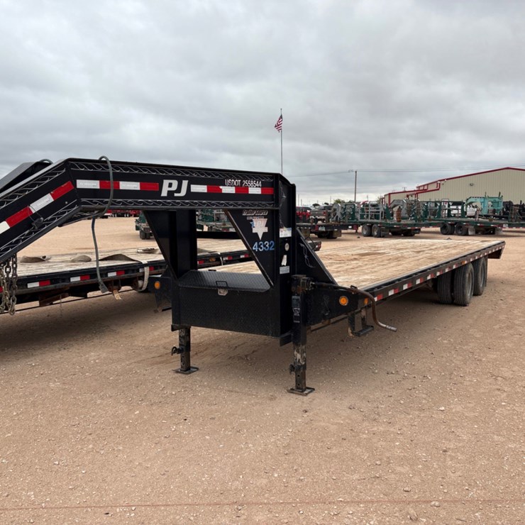 2018 PJ 30' X 102"