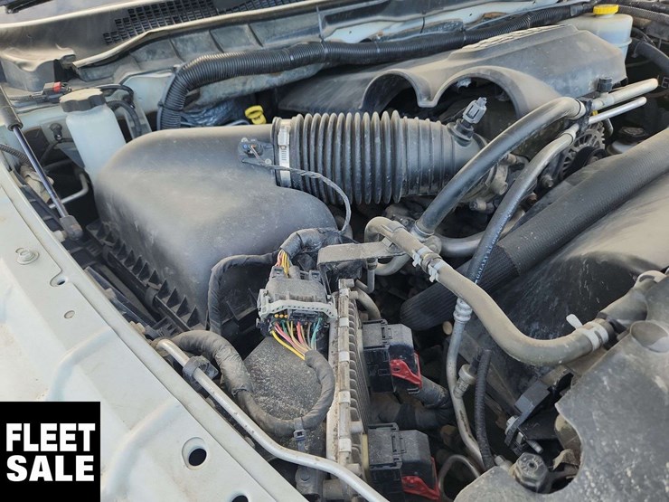 2015-ram-2500-slt-image-30