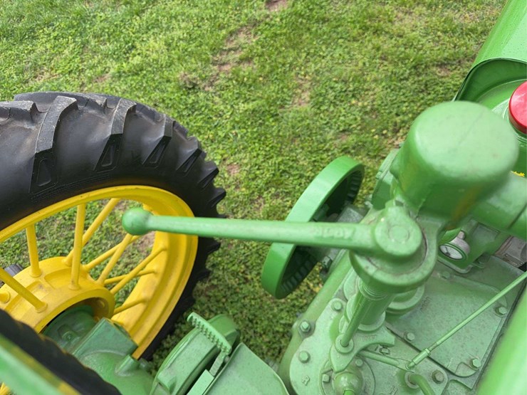 john-deere-b-image-42