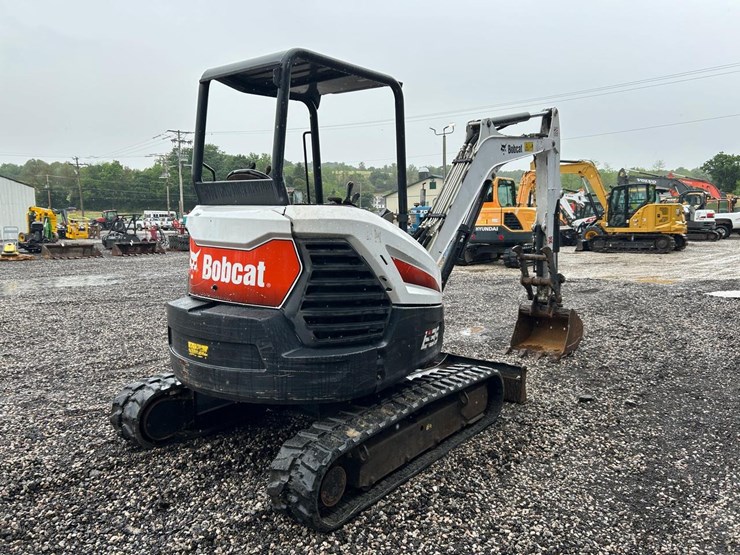 2019-bobcat-e35-image-4