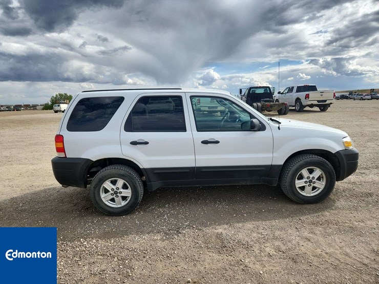 2007-ford-escape-image-8