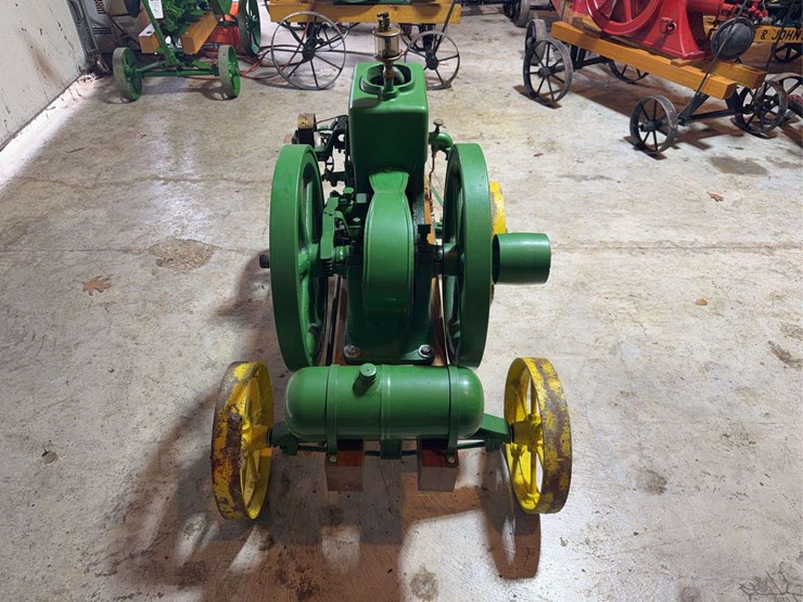 1921-waterloo-boy-2hp-engine-image-4