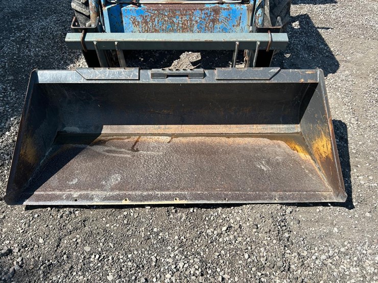 new-holland-3930-image-9