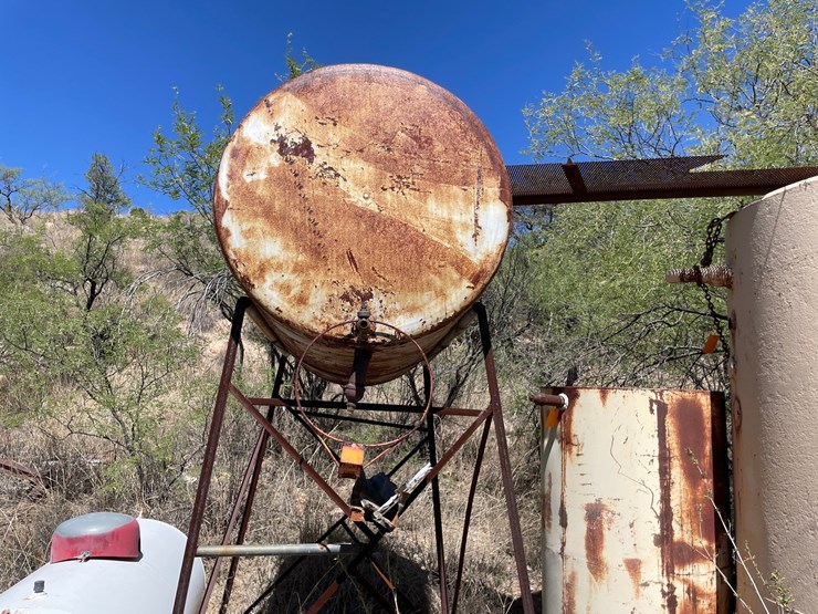 #1061-•-gravity-fed-fuel-tank-image-1