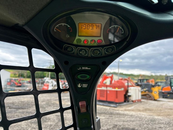 2019-bobcat-t590-image-23