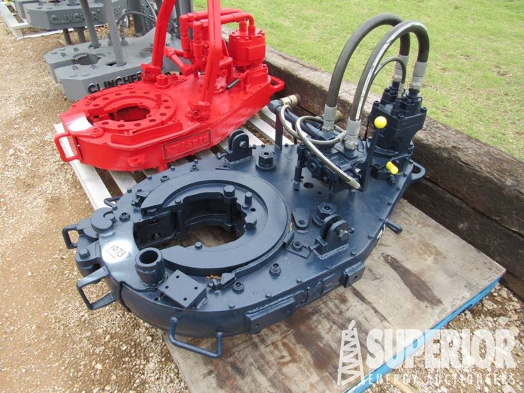 massey-ferguson-8-image-1