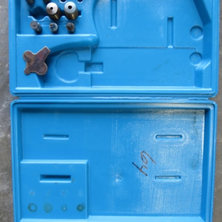 PUNCH SET