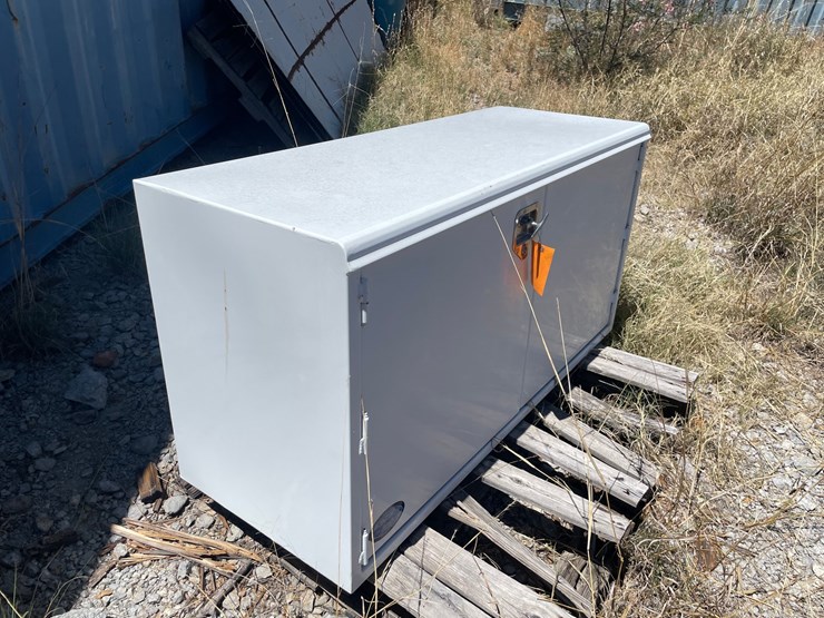 #1049-•-white-metal-truck-tool-box-image-2