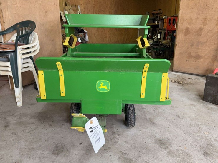 john-deere-style-pull-behind-wagon-image-2