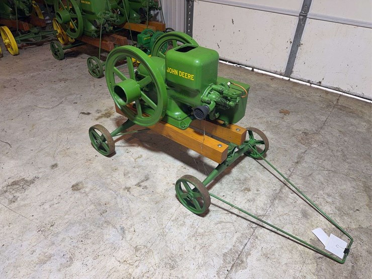1926-john-deere-e-1-1/2hp-image-1